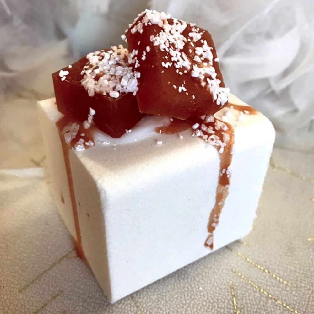 SALTED CARAMEL BATH BOMB